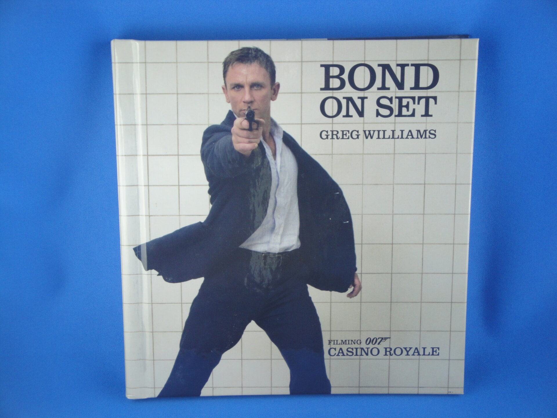 Buch Bond On Set Casino Royale